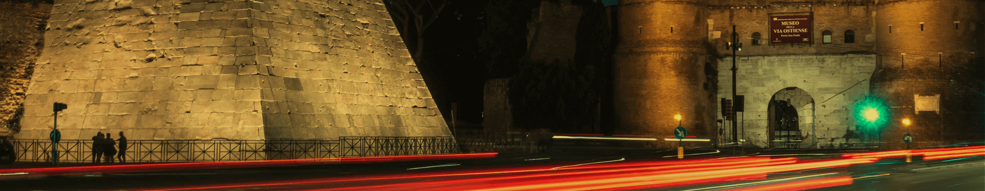 Acea per l'illuminazione della Piramide Cestia di Roma 
