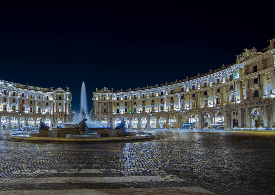 I palazzi gemelli di Piazza Esedra