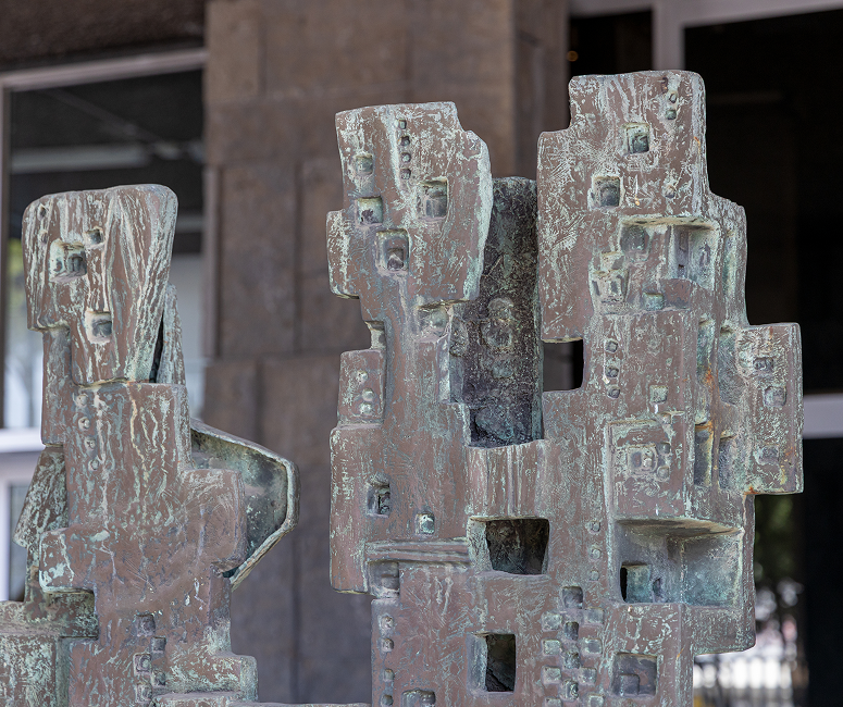 Scultura di Pietro De Laurentiis realizzata per la sede Acea di Piazzale Ostiense