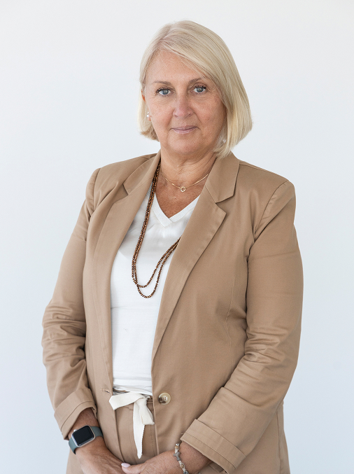 Ritratto a mezzo busto di Valeria Santarossa