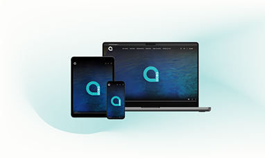 Un laptop, uno smartphone e un tablet mostrano la homepage del Sito Acea