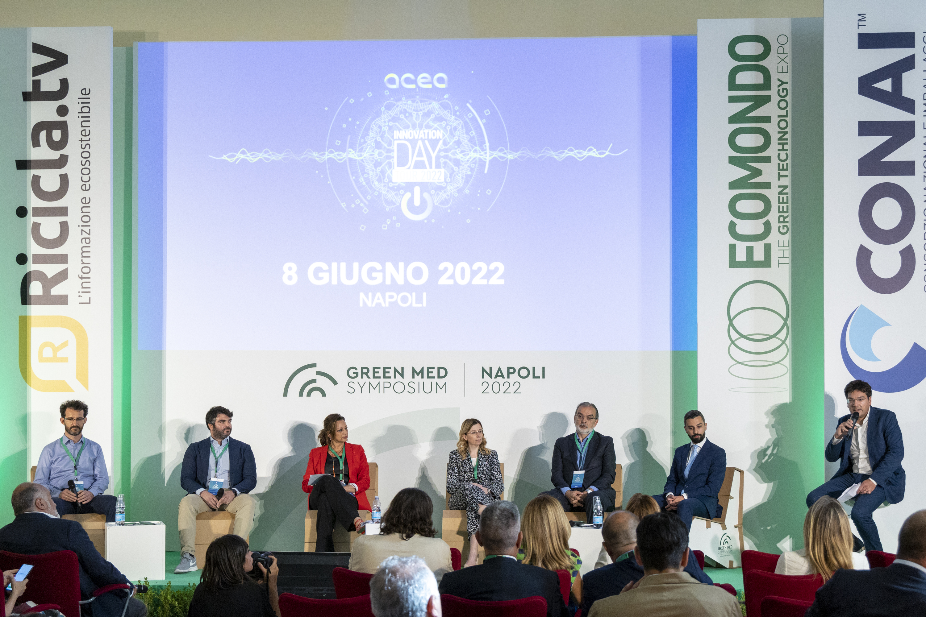 photo during one of the conferences of the Naples leg of the Acea Innovation Tour