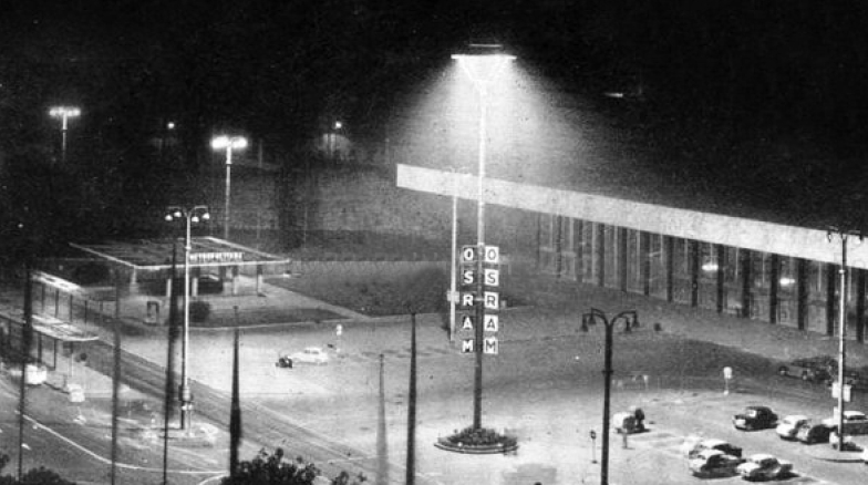 Fotografia storica in bianco e nero della Lampada OSRAM