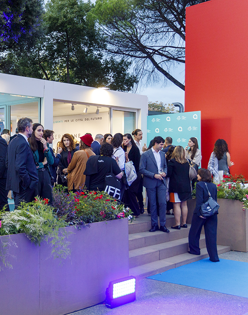 Visitatori dello stand Acea alla Festa del Cinema di Roma 2025