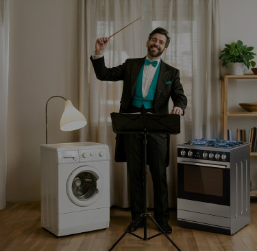 Direttore d'orchestra con elettrodomestici